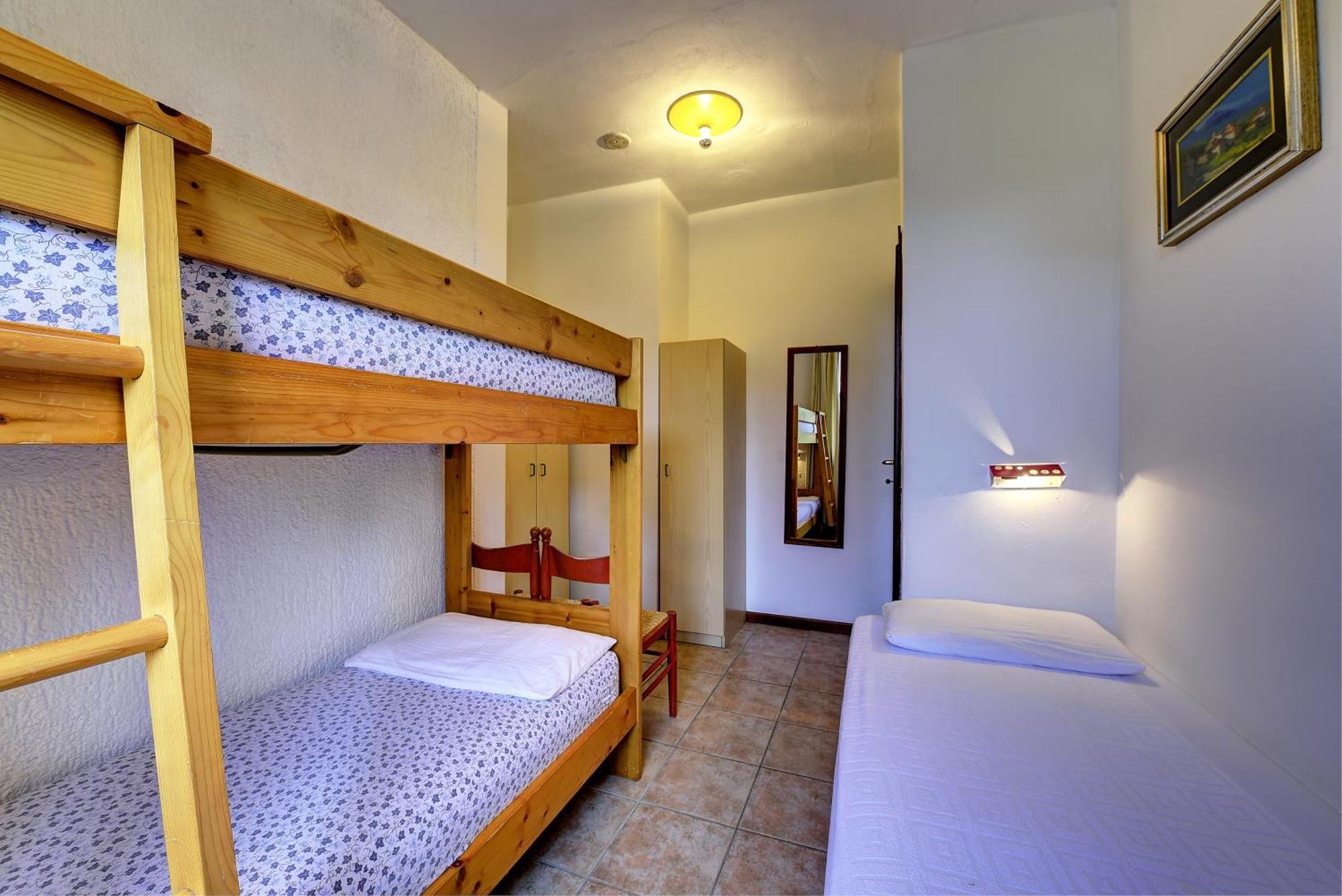 Italsol Residence Riai Moniga del Garda Cameră foto