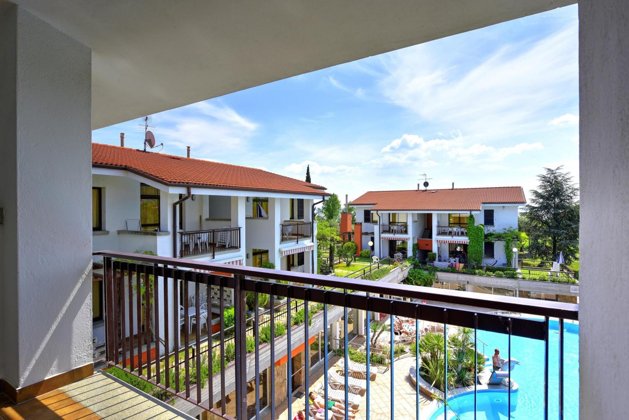 Italsol Residence Riai Moniga del Garda Cameră foto